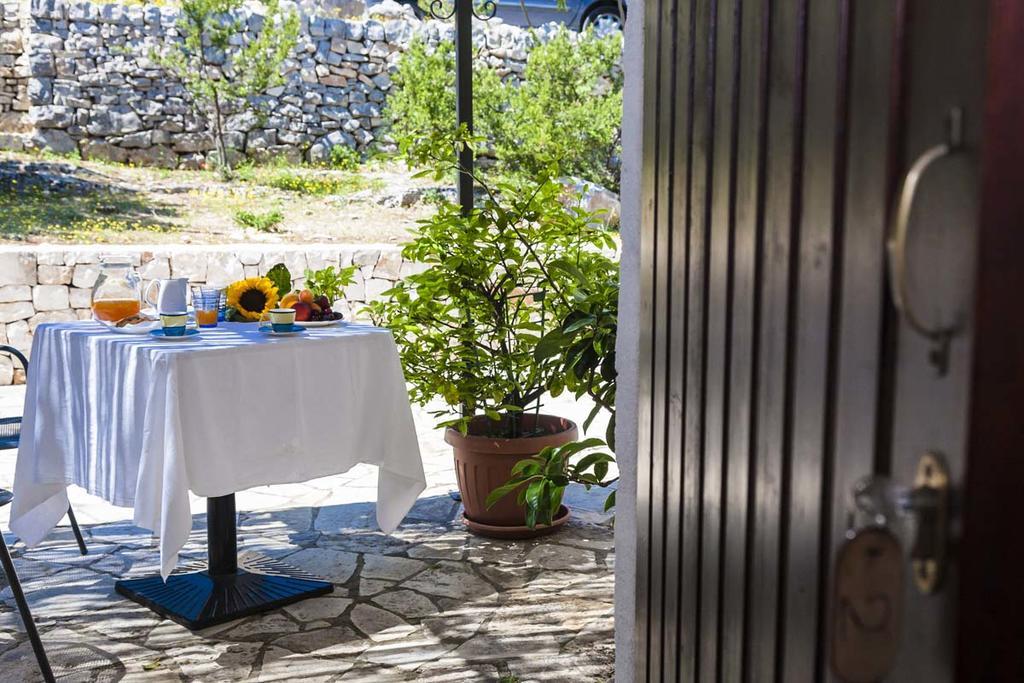 B&B Pozzo Di Luce (Adults Only) Монополи Экстерьер фото